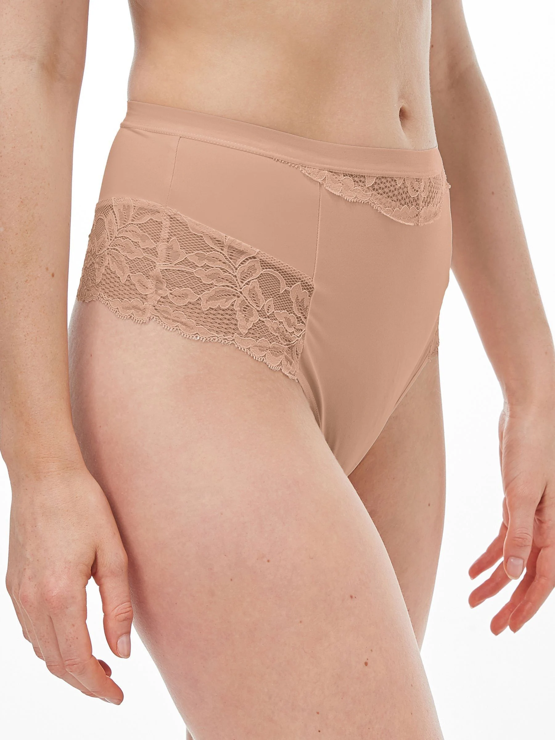 Zwart/praline huidskleur - 2 Strings met licht buikcorrigerende hoge taille