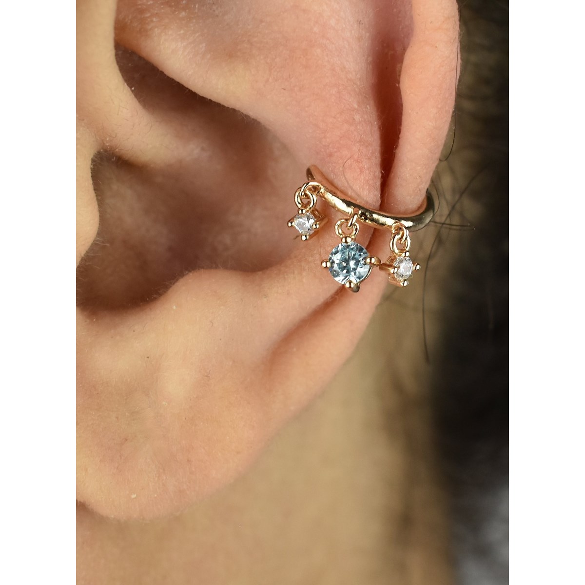 Clip d'oreille earcuff 3 oxydes de zirconium pendants central bleu Plaqué OR 750 3 microns