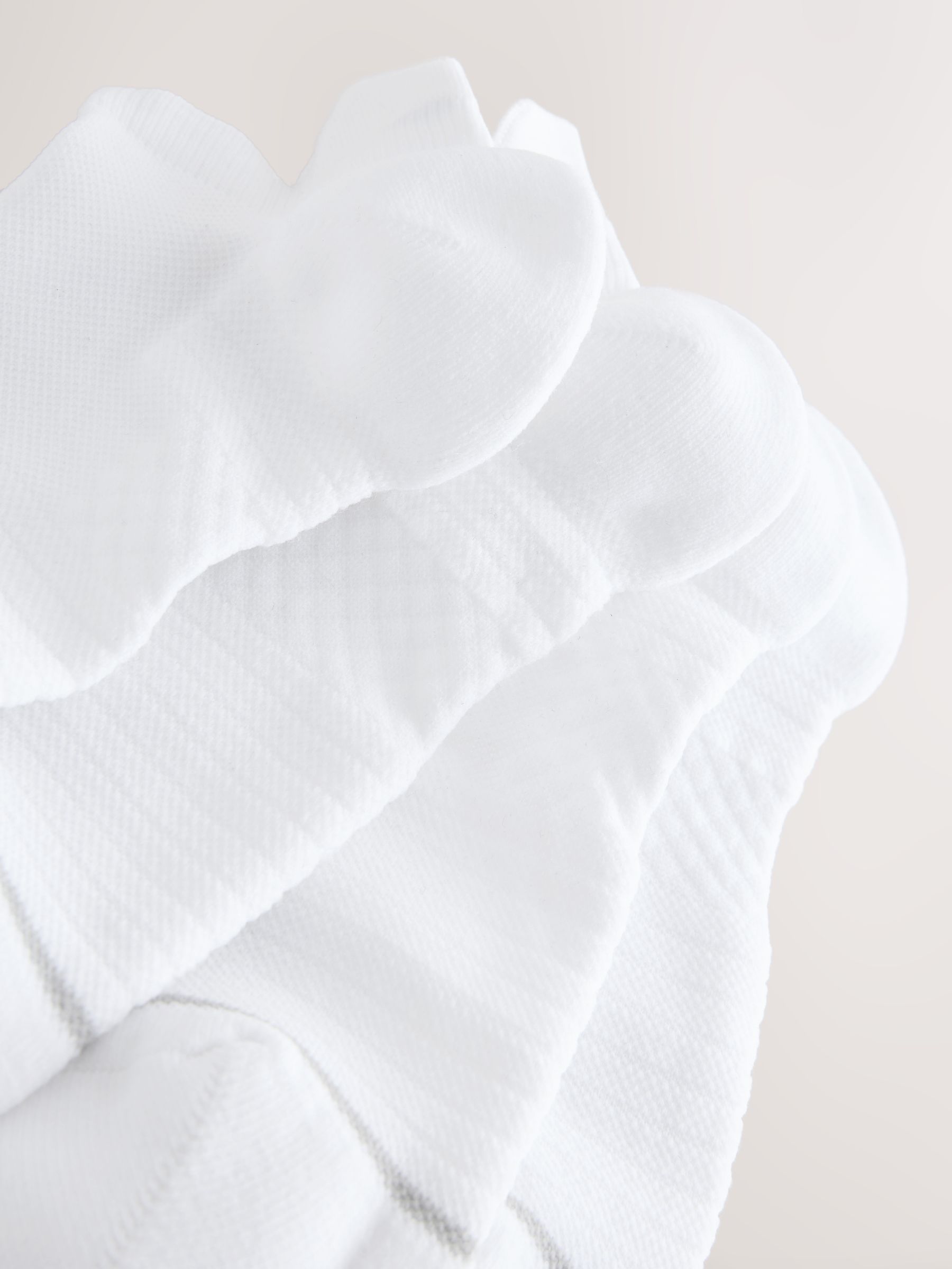 Wit - Active Cushioned Sports Trainer Socks 4 Pack