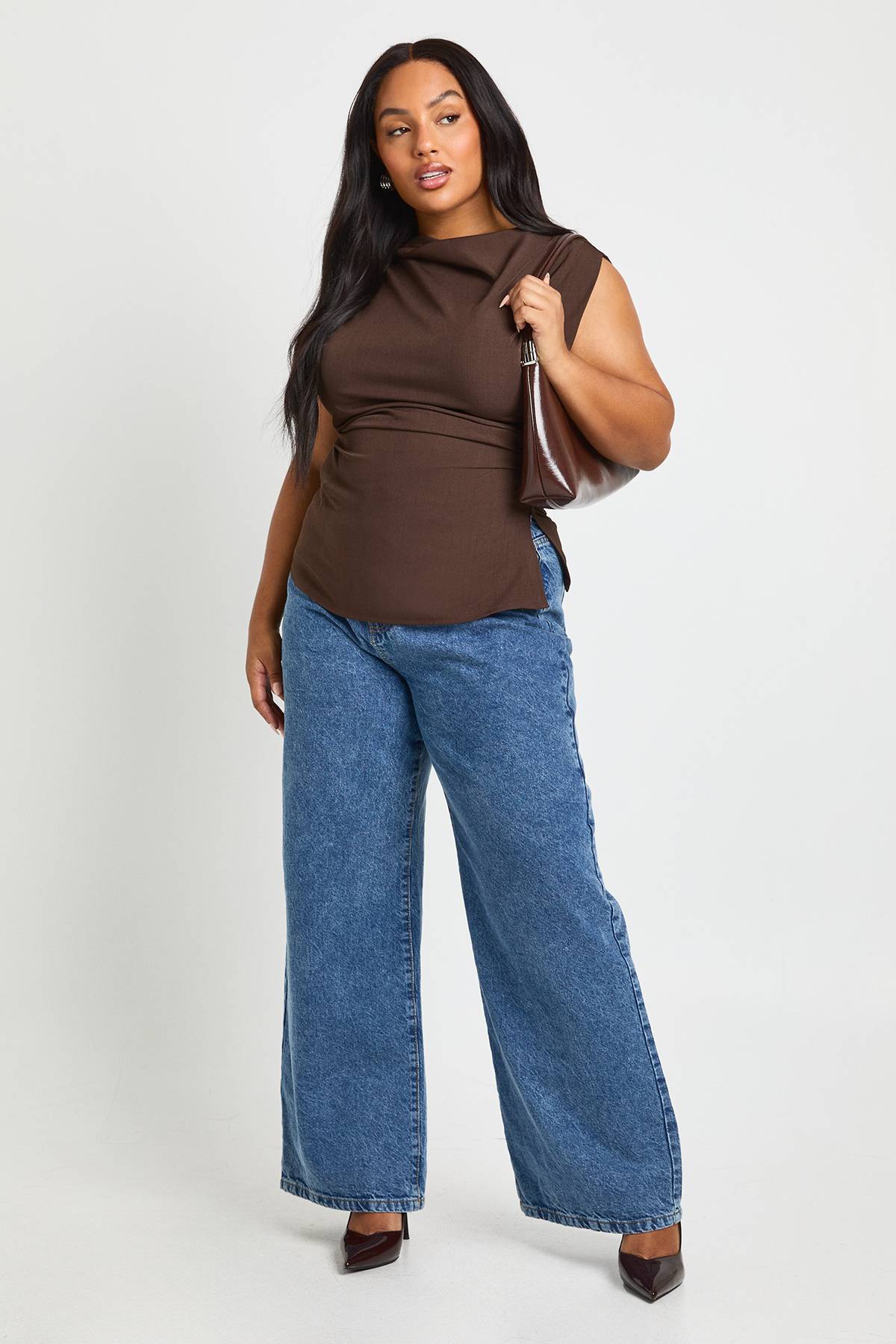 boohoo Plus Haut asymétrique à encolure drapée