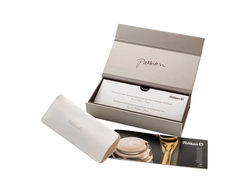 Pelikan 994103, Sort, Guld, Grøn, Marmor farve, Indbygget påfyldningssystem, Resin, Guld, Italic spids, Forgyldt stål