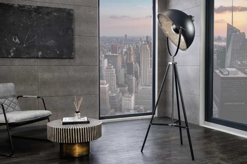 Stehlampe BIG STUDIO 170cm schwarz Blattsilber-Optik Industrial Design