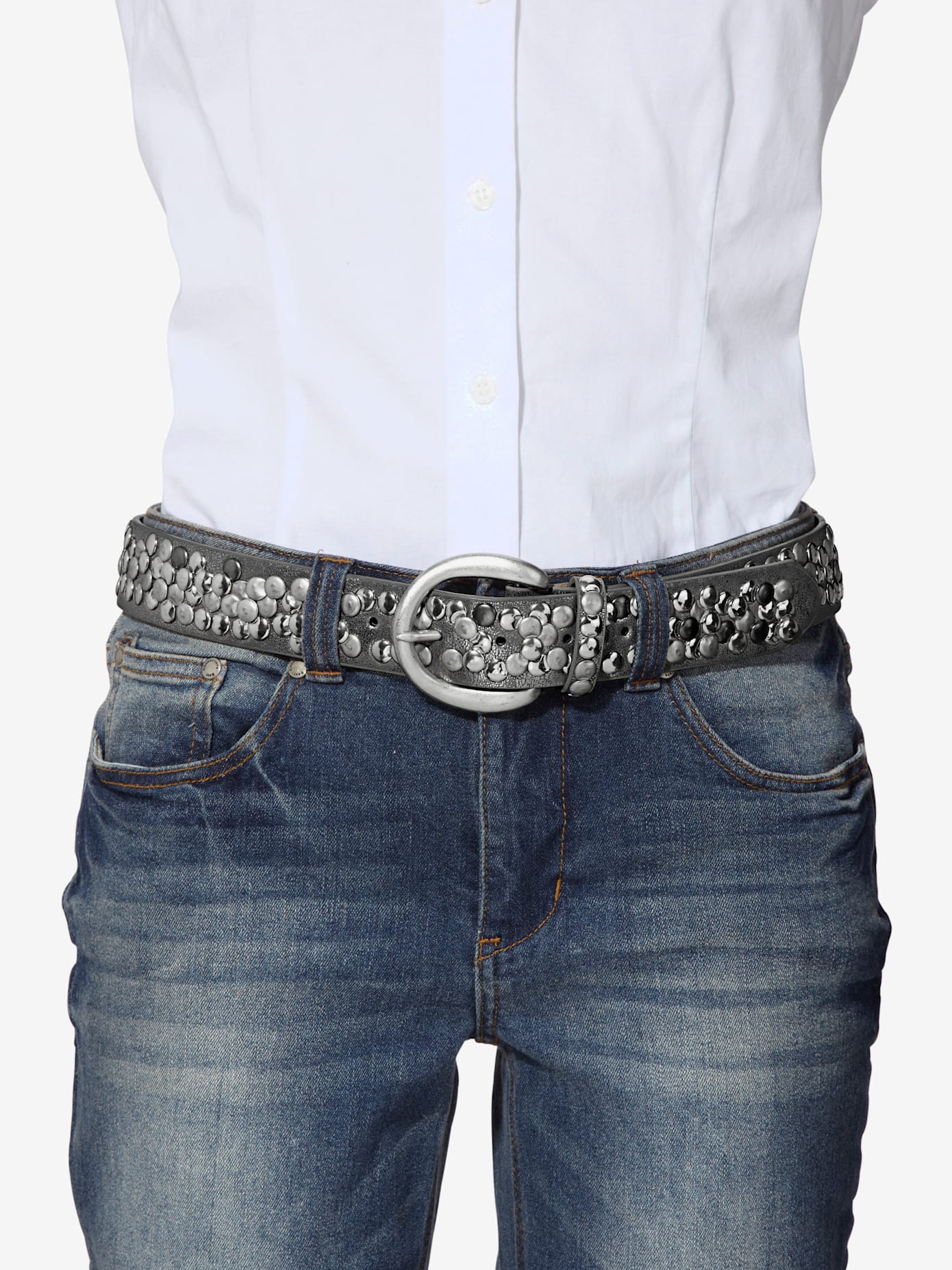 Ceinture cloutée tendance