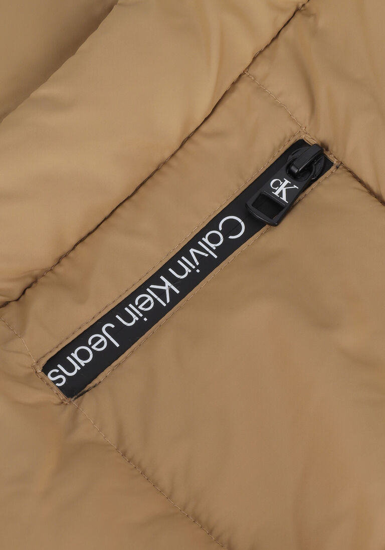 CALVIN KLEIN beige calvin klein gewatteerde jas essential puffer jacket