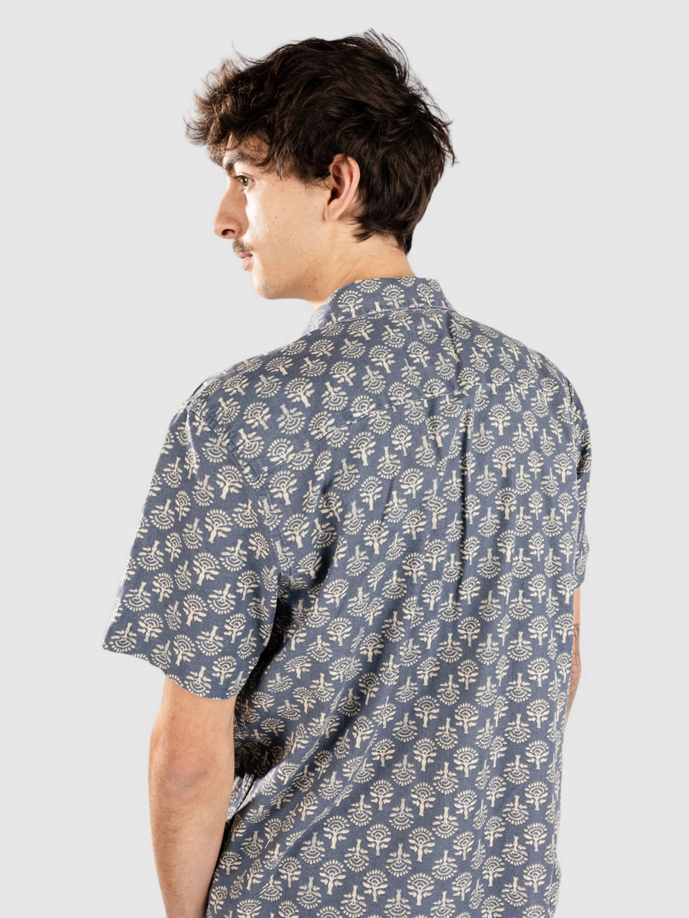 RVCA Vacationist Shirt indigo