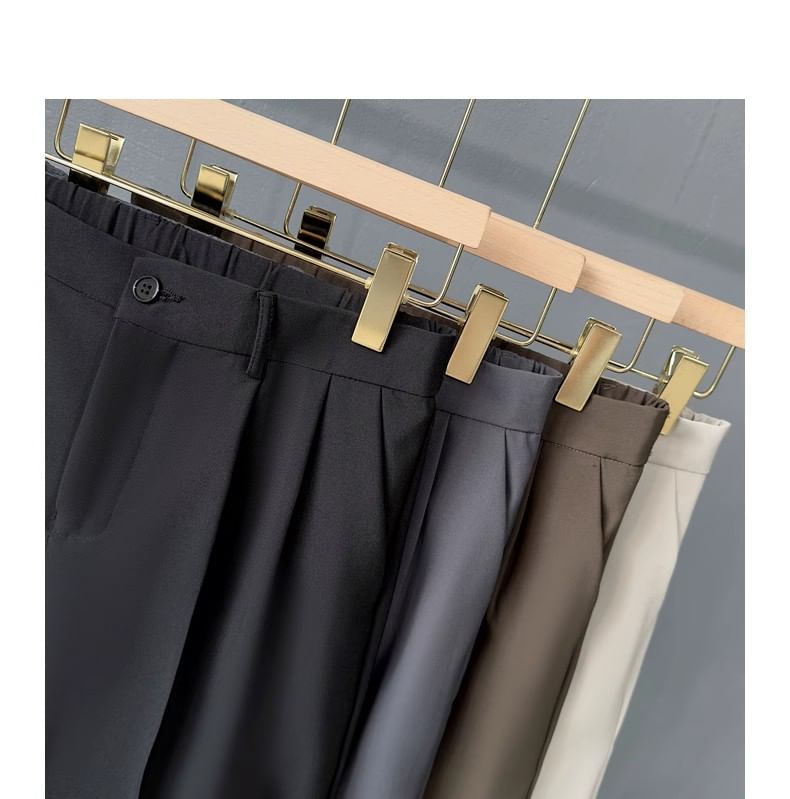 Nightbell - Mid Rise Effen Shorts