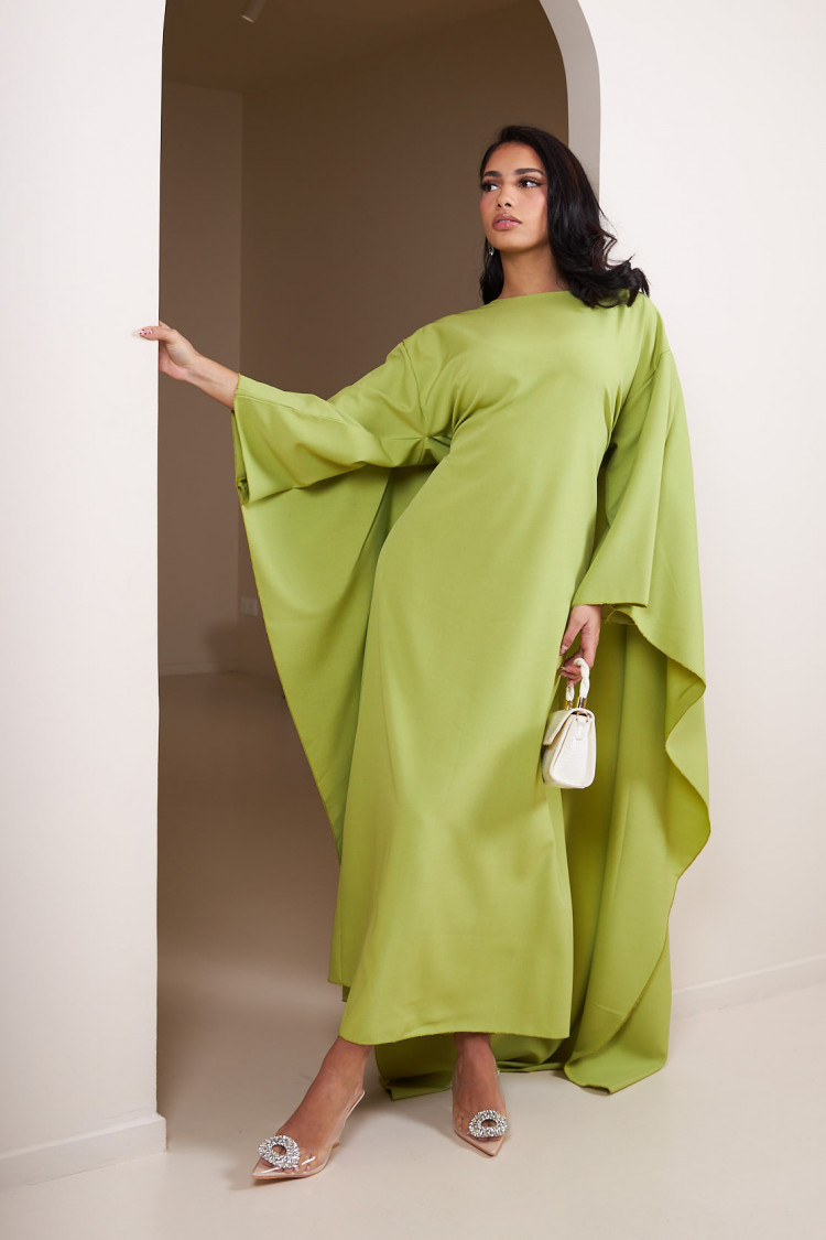 Robe vert clair ample à manches chauves-souris ceinturée