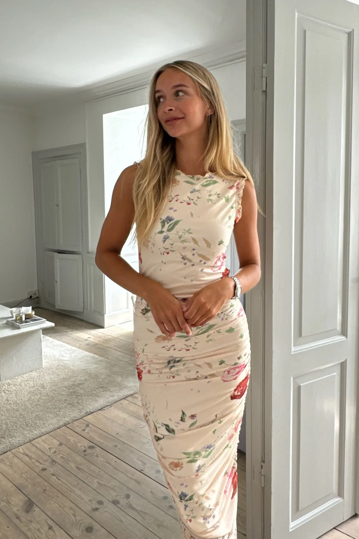 BYIC Miraic Mesh Dress bfp beige flower print