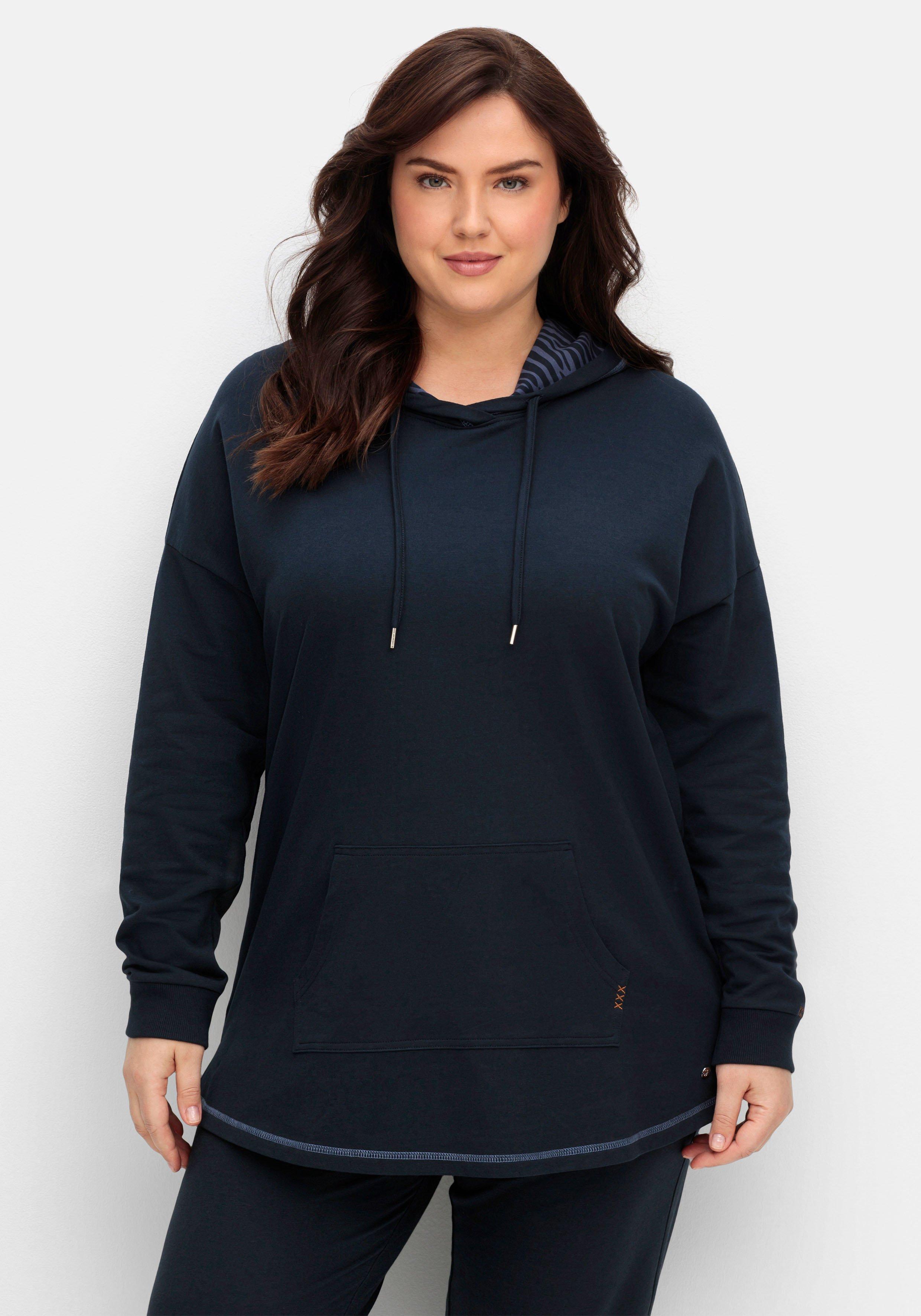 Kapuzensweatshirt mit Kontrastdetails, im Oversize-Schnitt