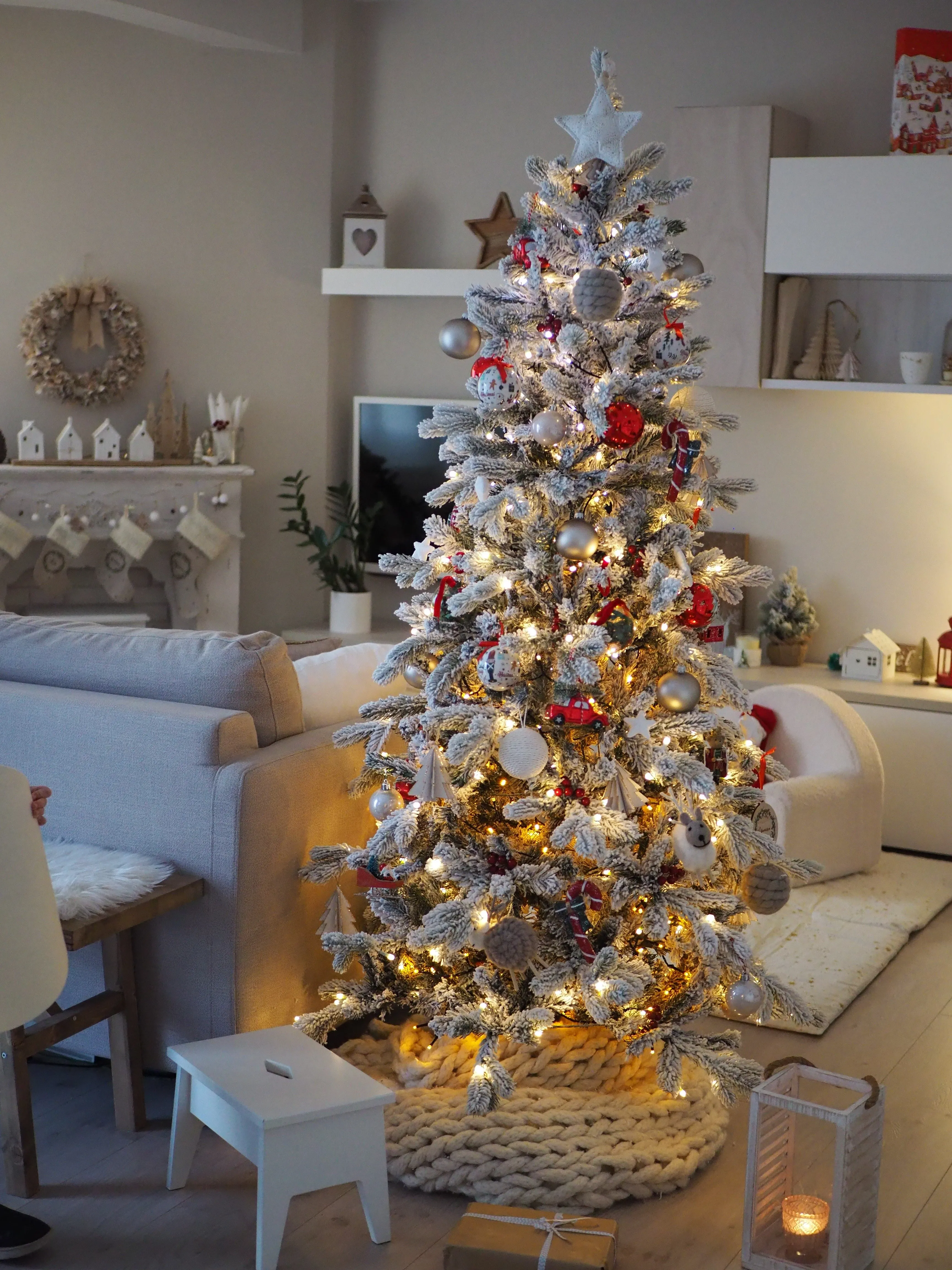 Besneeuwde kunstkerstboom LED TATLOW 180 cm Groen