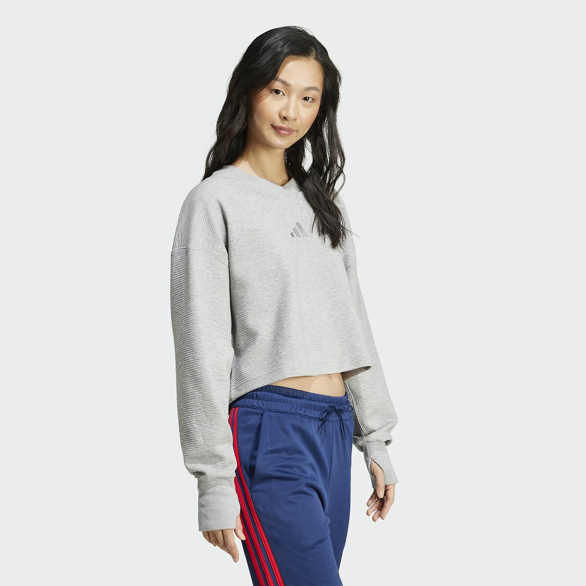 ADIDAS SPORTSWEAR<br>Moletom All Season, gola V, efeito canelado