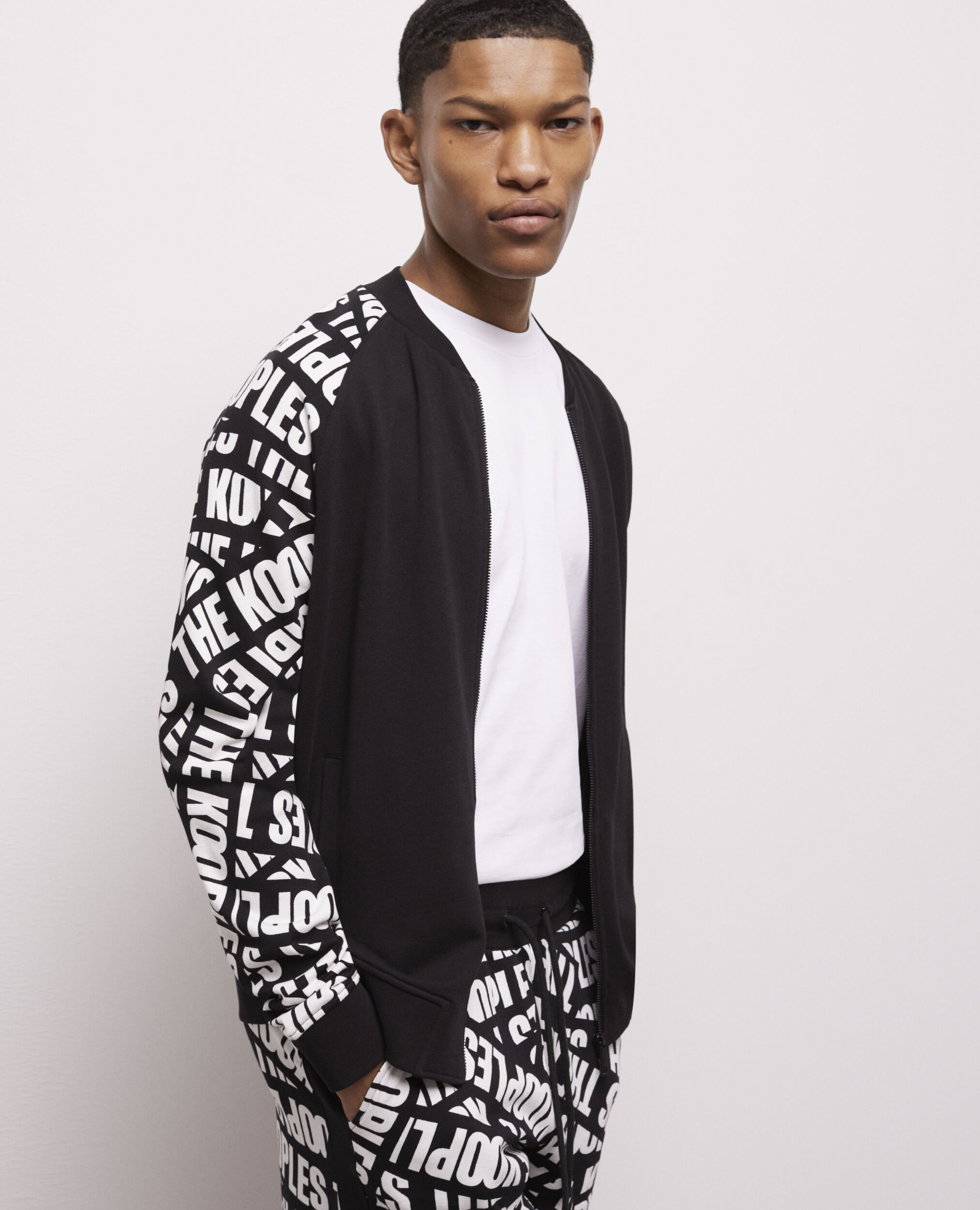 Veste de survêtement noire Tape logo
