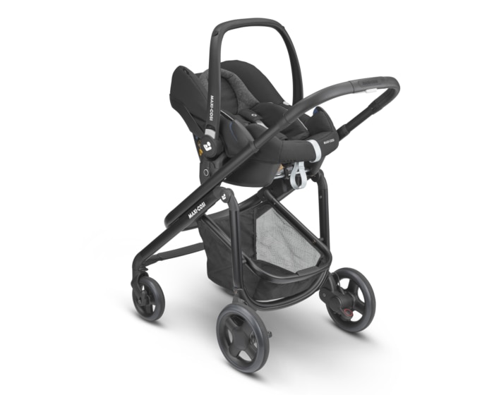 Lila CP 6 M - 4 Y   0 - 22 kg    Einhändiger Klappmechanismus |    Klimaregulierende Matratze |    „Easy-in”-Gurtsystem |    Integriertes Netz |