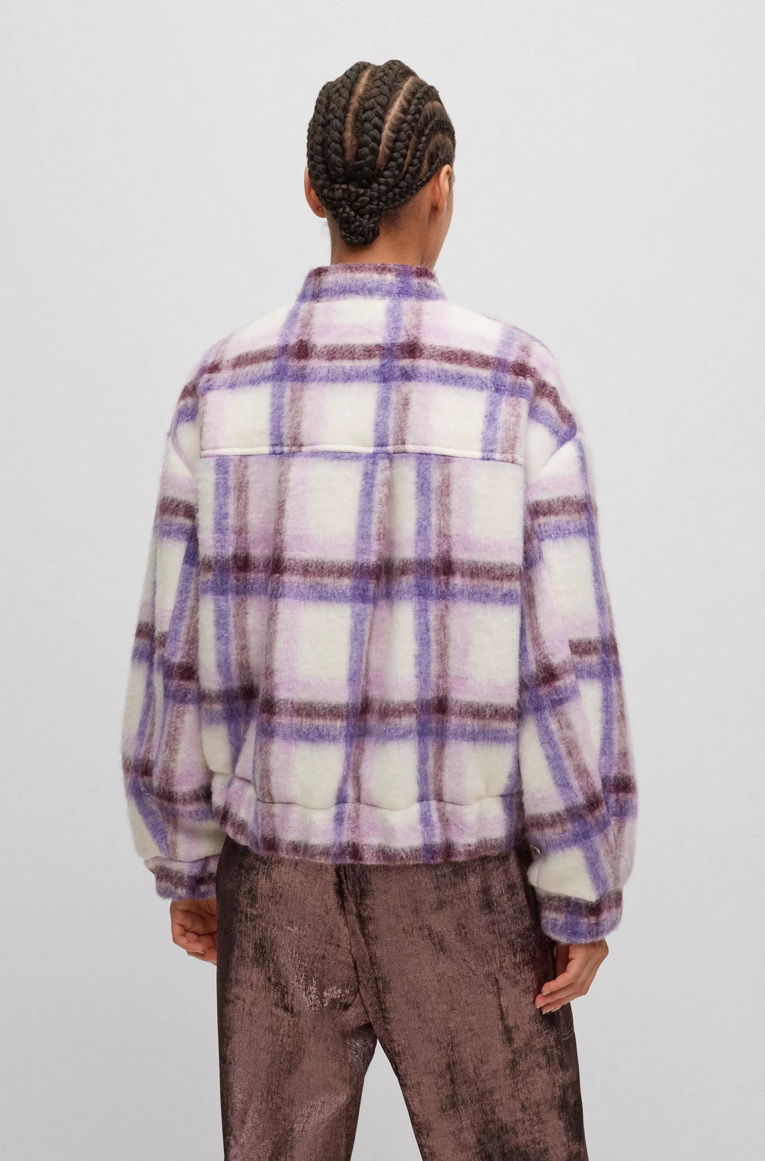 Jaqueta BOSS laranja de modelagem oversized em tecido xadrez.