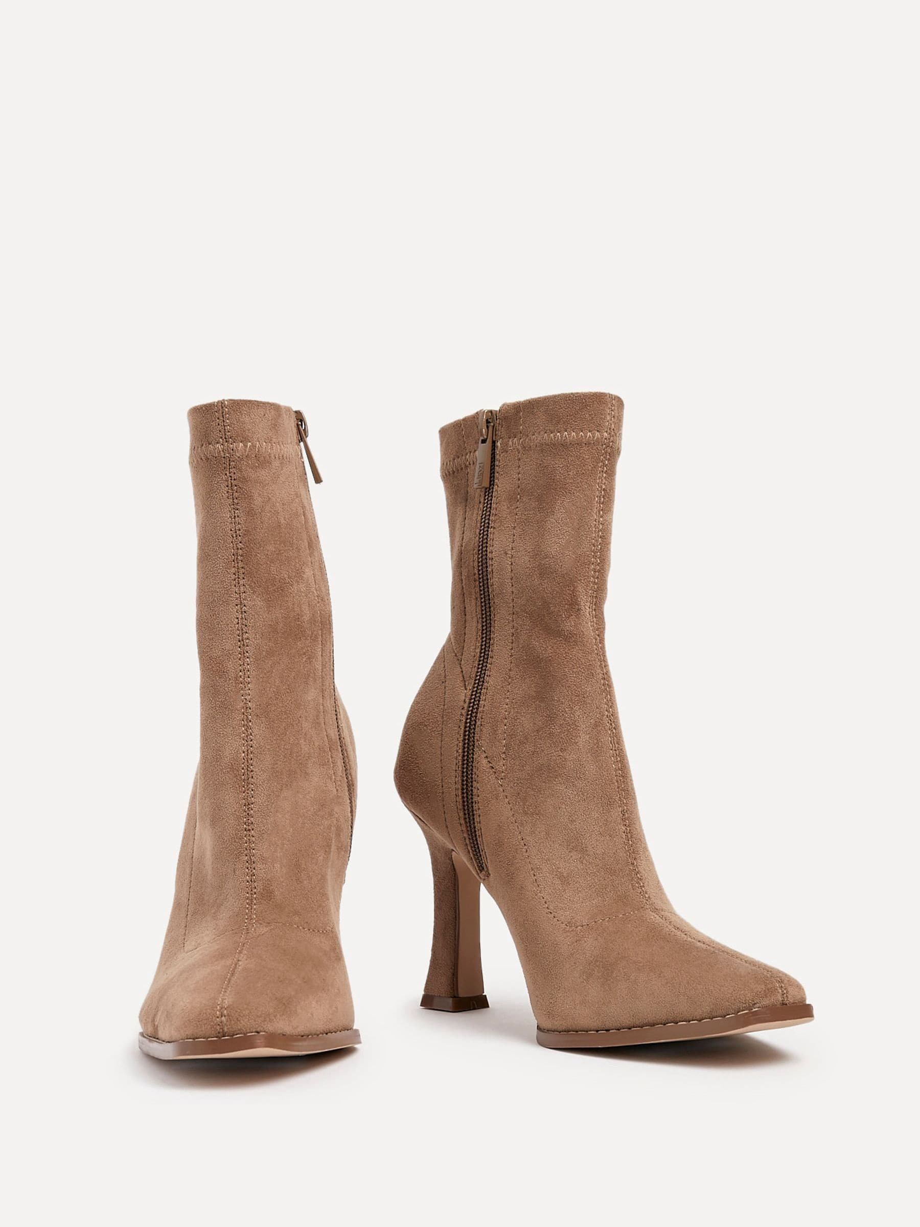 Natuurlijk - Linzi Noelle Square Toe Heeled Sock Ankle Boots