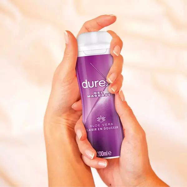 Gel lubrificante para massagem suave 2 em 1 à base de água Durex - Aloe Vera - 200ml