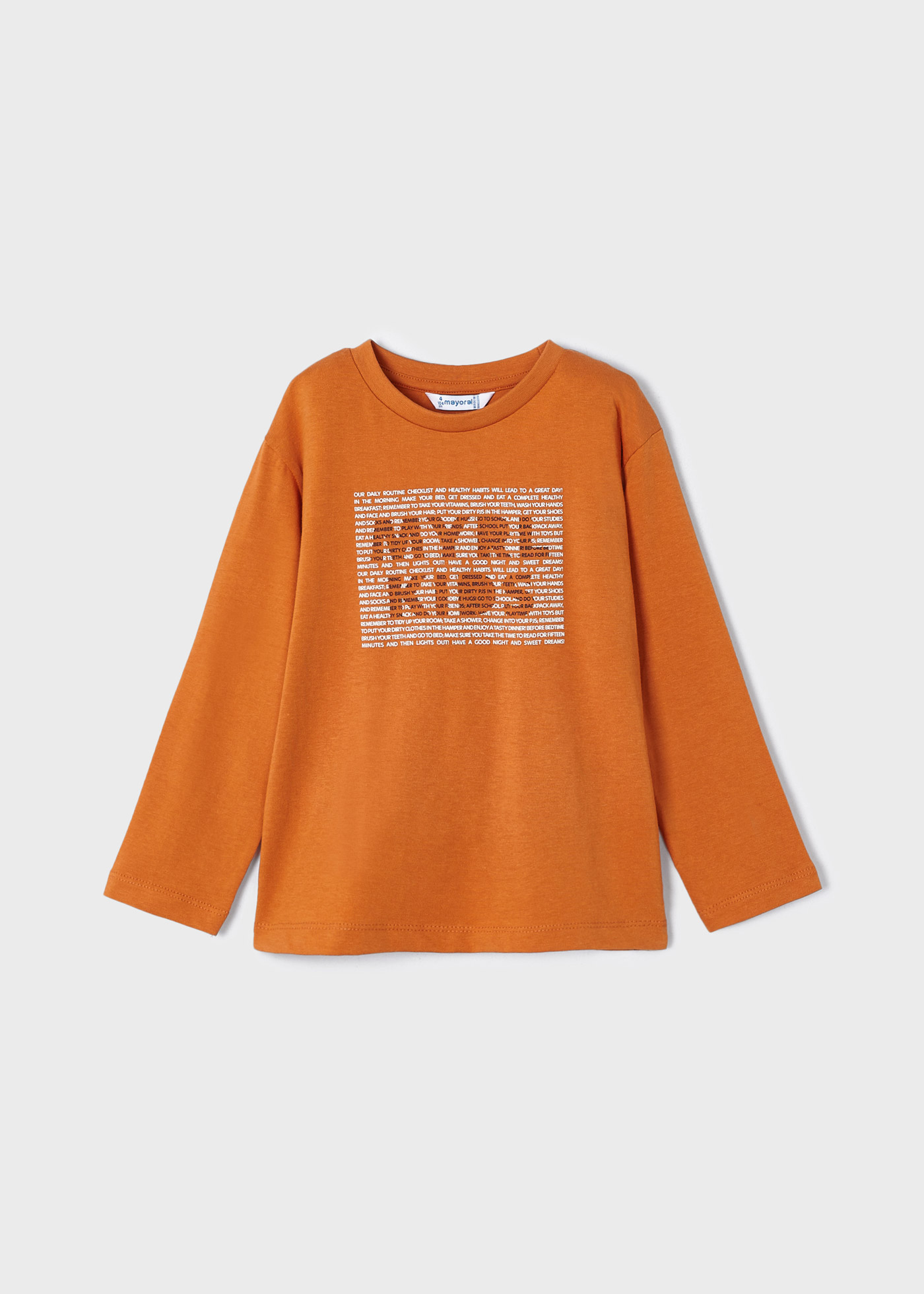 Camiseta Better Cotton com estampa de letras para meninos