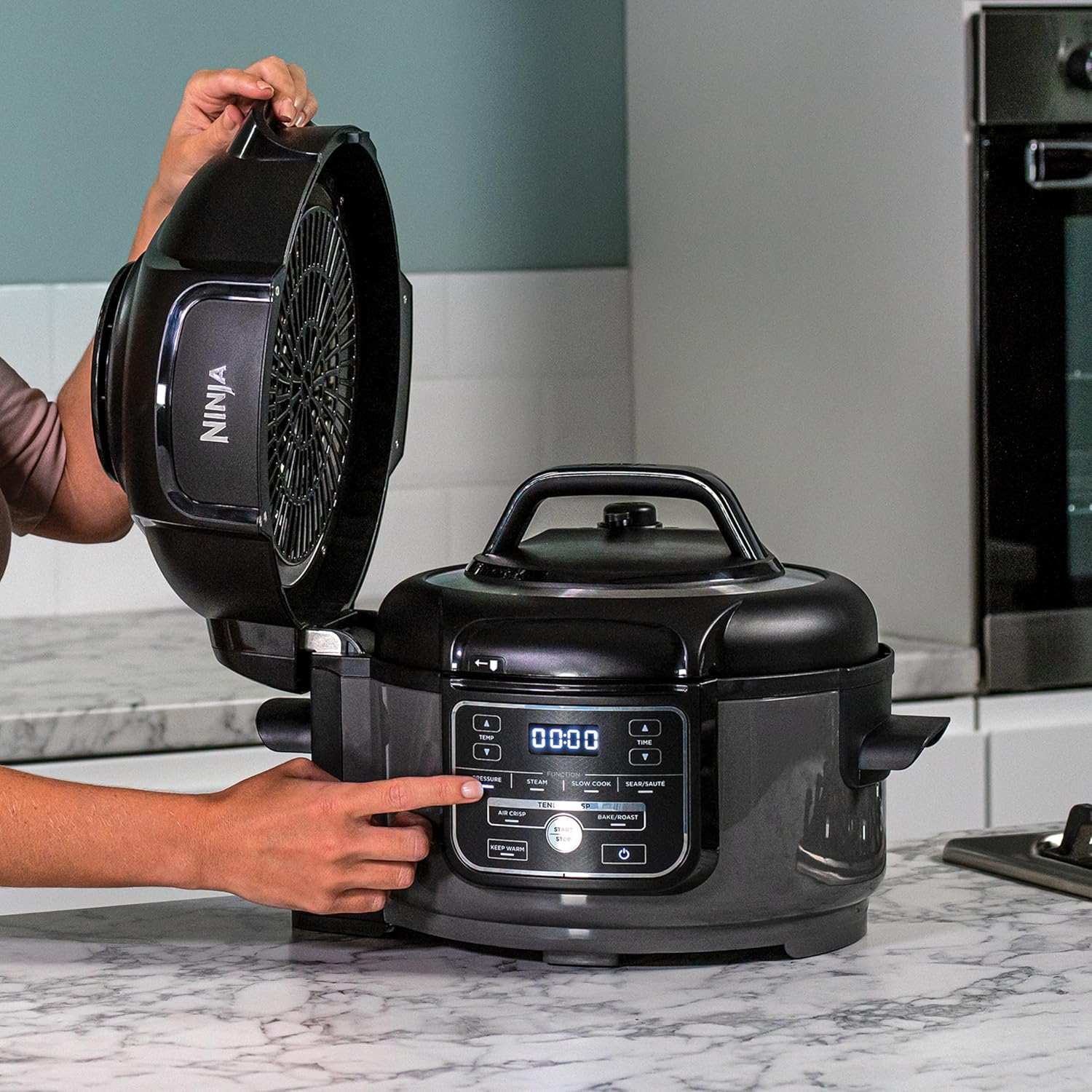 Ninja Foodi MINI Multikocher, 4,7L, 6-in-1 Multicooker, Pressure Cooker Schnellkochtopf, Airfryer Heißluftfritteuse, Slow Cooker Langsamkochen, 1460W, Grau/Schwarz OP100EU