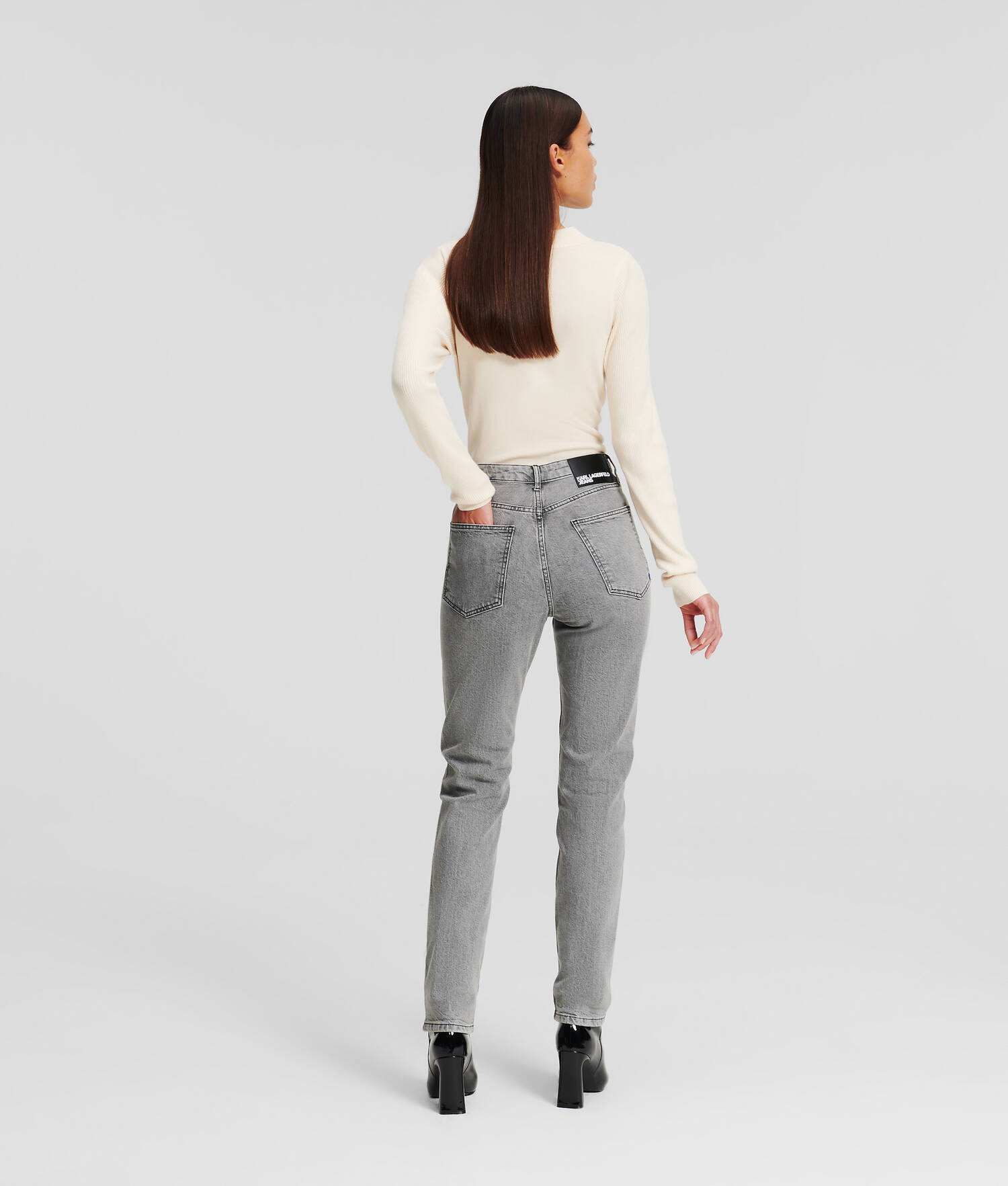 JEAN TAILLE HAUTE FUSELÉ KLJ