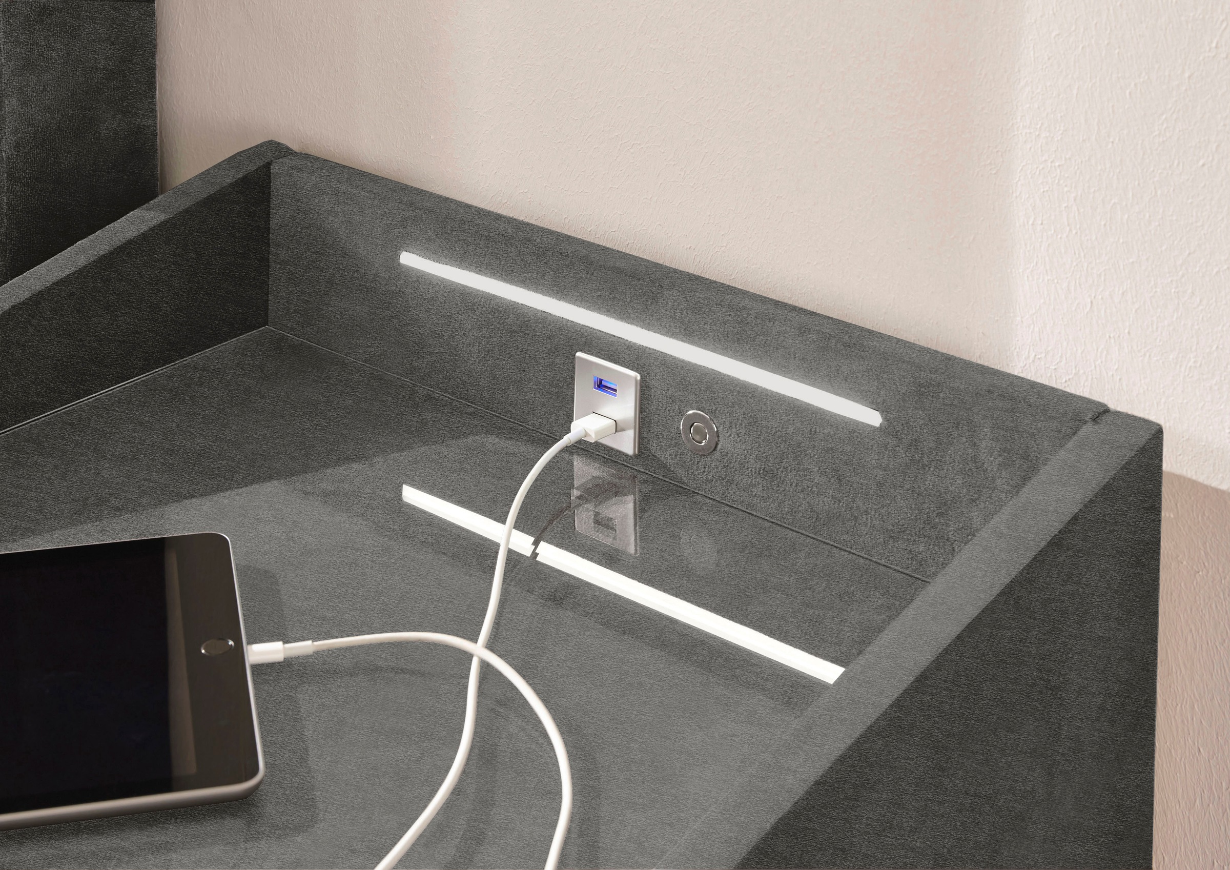ED EXCITING DESIGN Nachtkonsole »Moon« mit LED-Beleuchtung und USB-Anschluss & USB-C-Anschluss