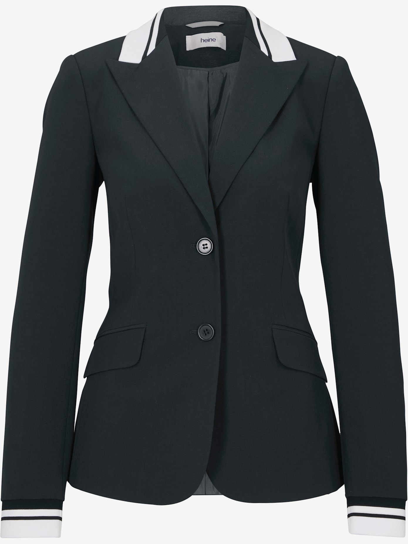 Tailleur pantalon look décontracté moderne