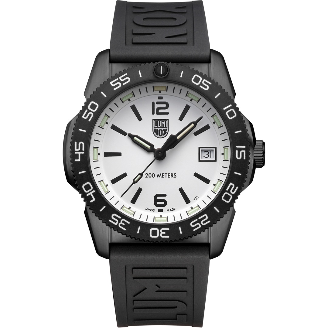 Luminox Pacific Diver 3120 Series 39mm