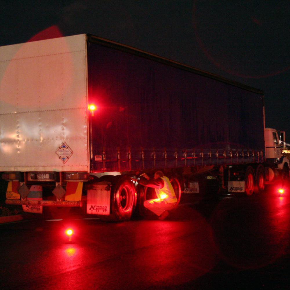 LED Auto Warnlicht Sicherheitsleuchte LKW Blink Licht mit Haken (Batteriebetrieben) - Orange