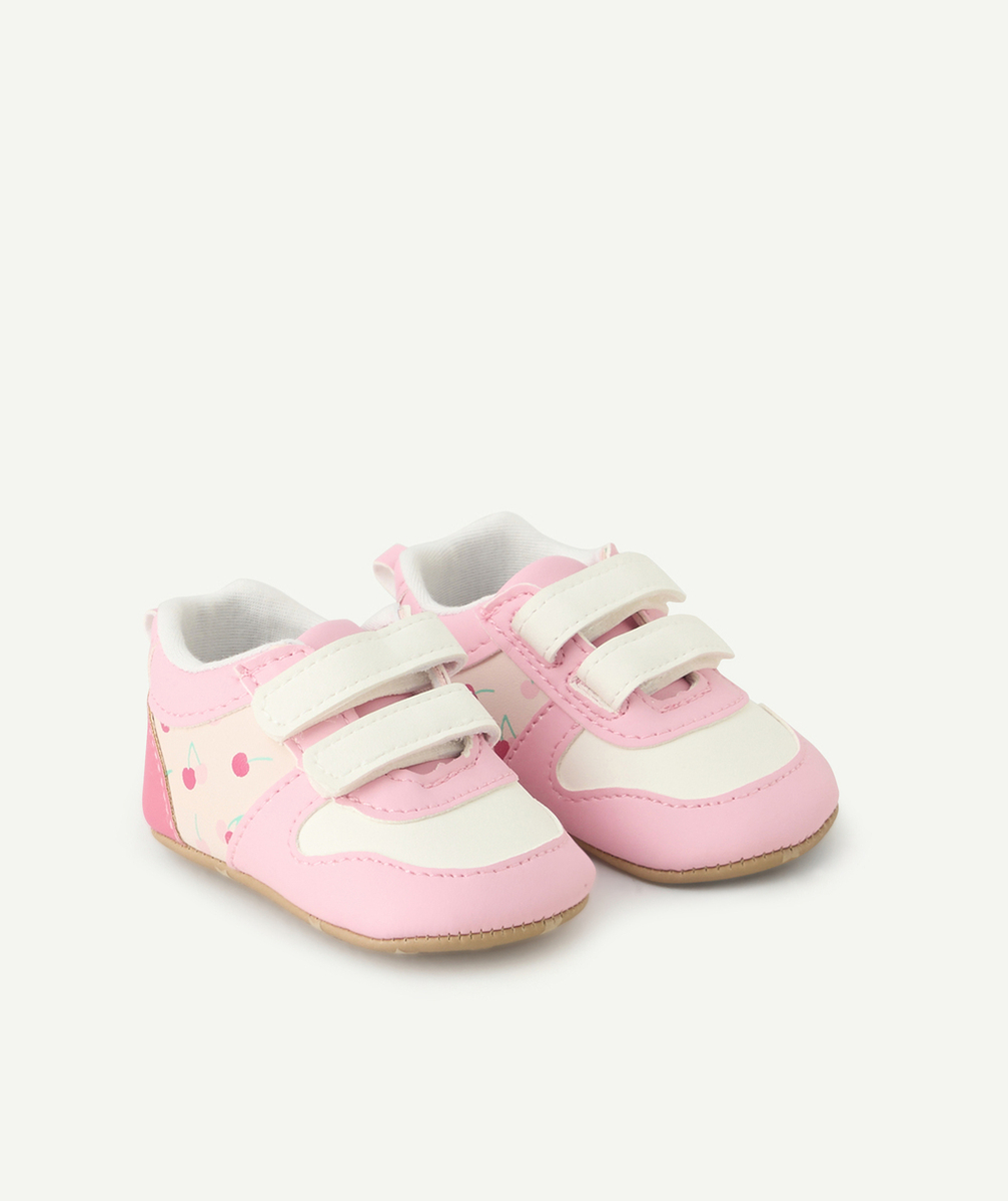 chaussons style baskets bébé fille rose et blanc