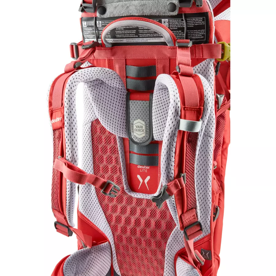 Deuter Kindertrage Kid Comfort Active SL currant