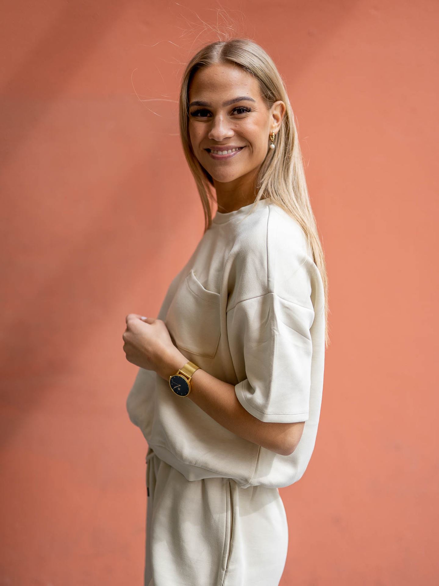 Isora Ima Q Short Sleeve Sweatshirt