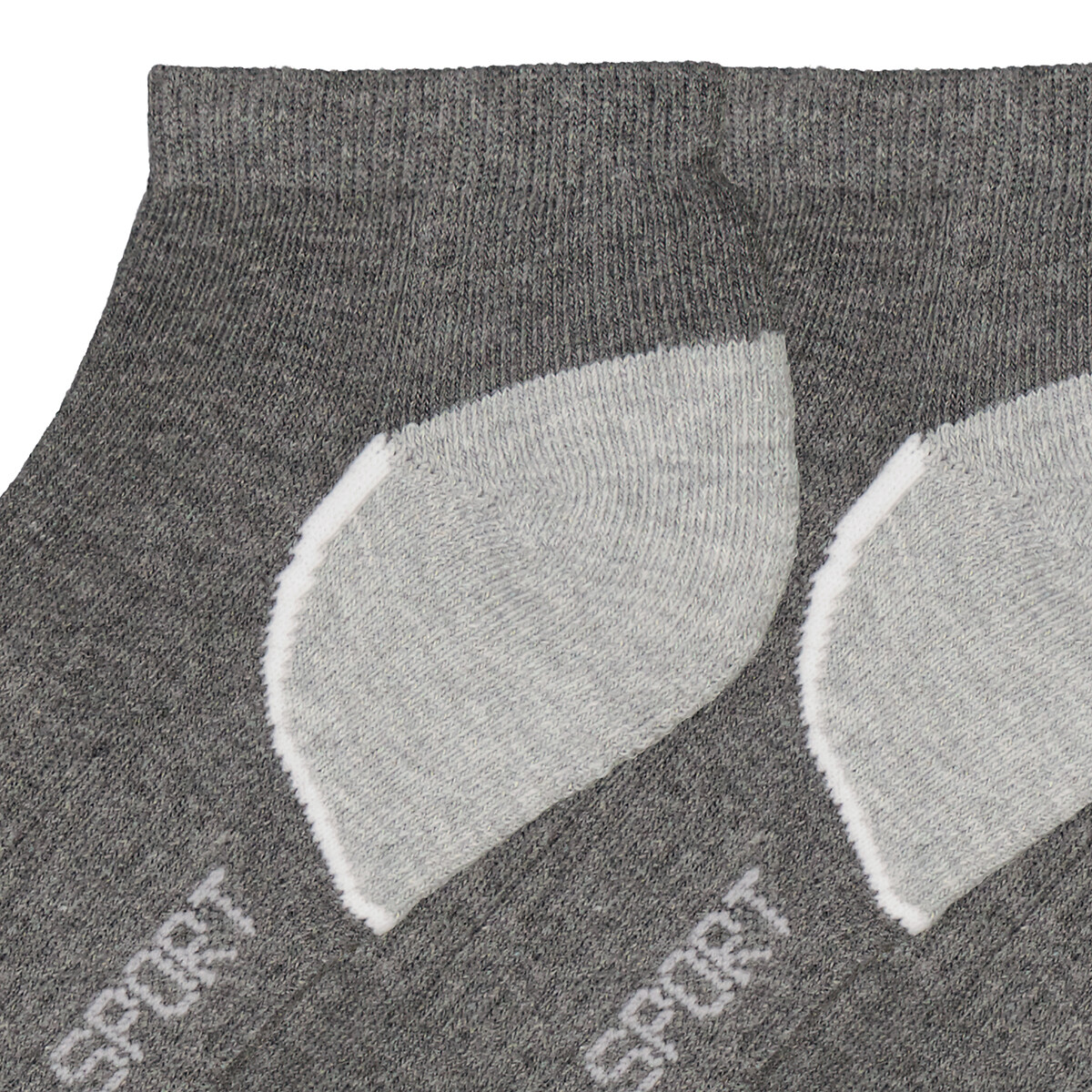 DIM<br>Conjunto de 3 pares de meias esportivas