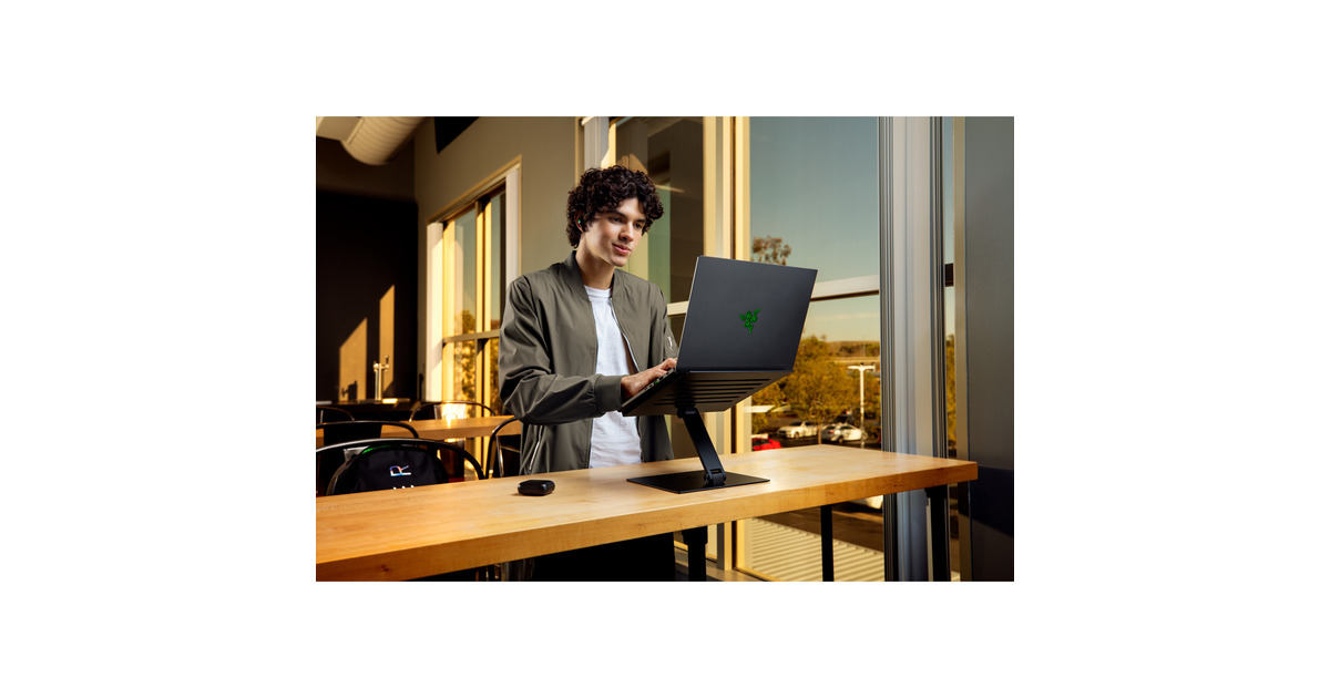 RazerBlade 14 RZ09-05306ES4-R3E1 14