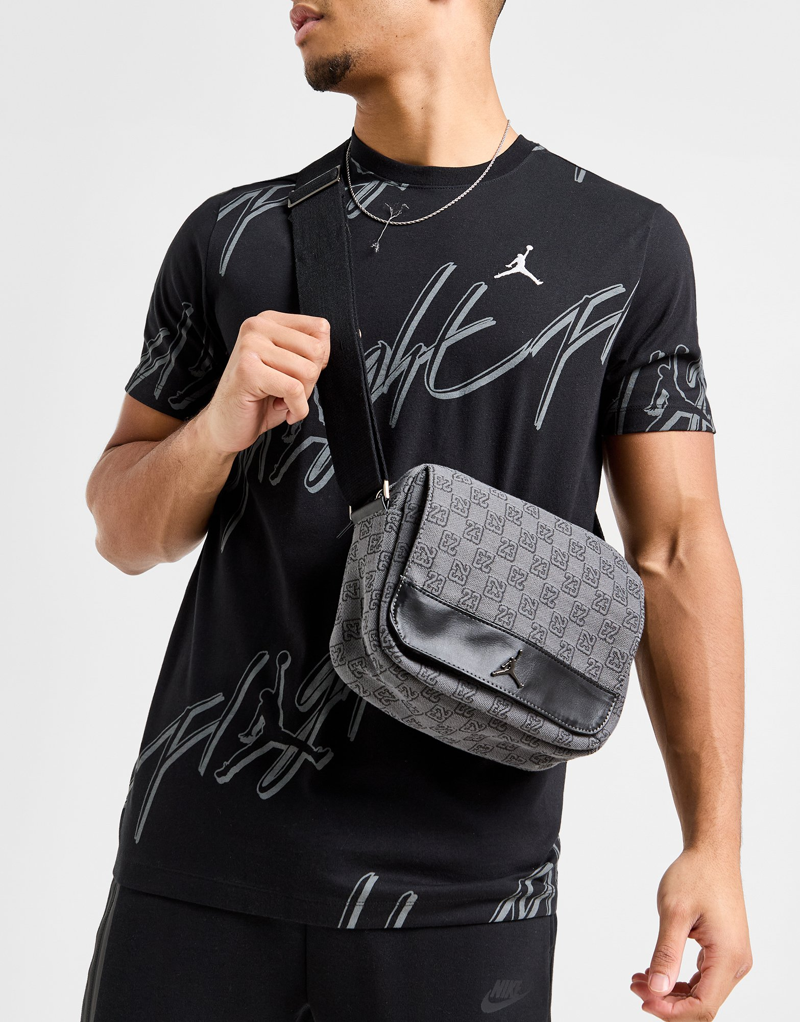 Jordan Sac Bandoulière Monogram