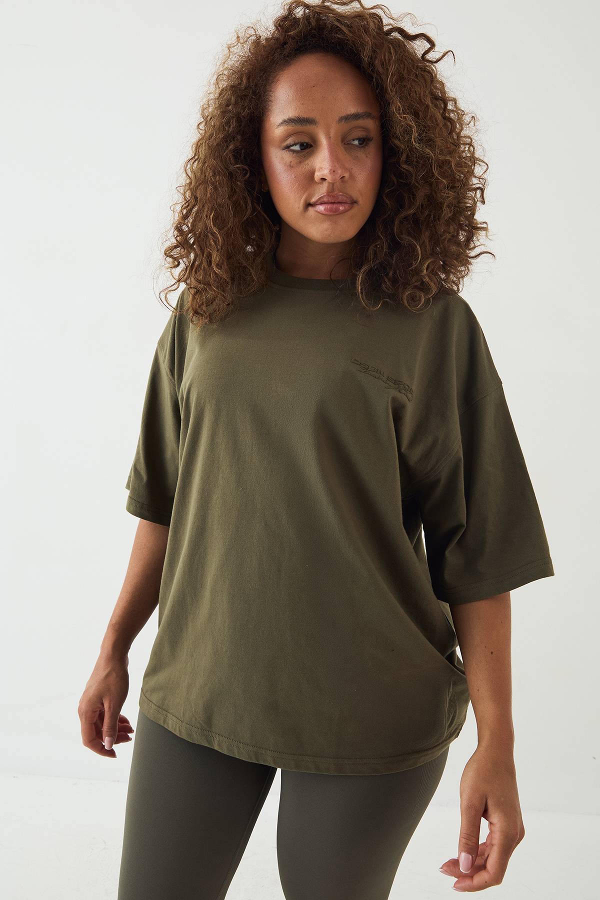 T-Shirt Oversize DSGN Studio Sport Training Club