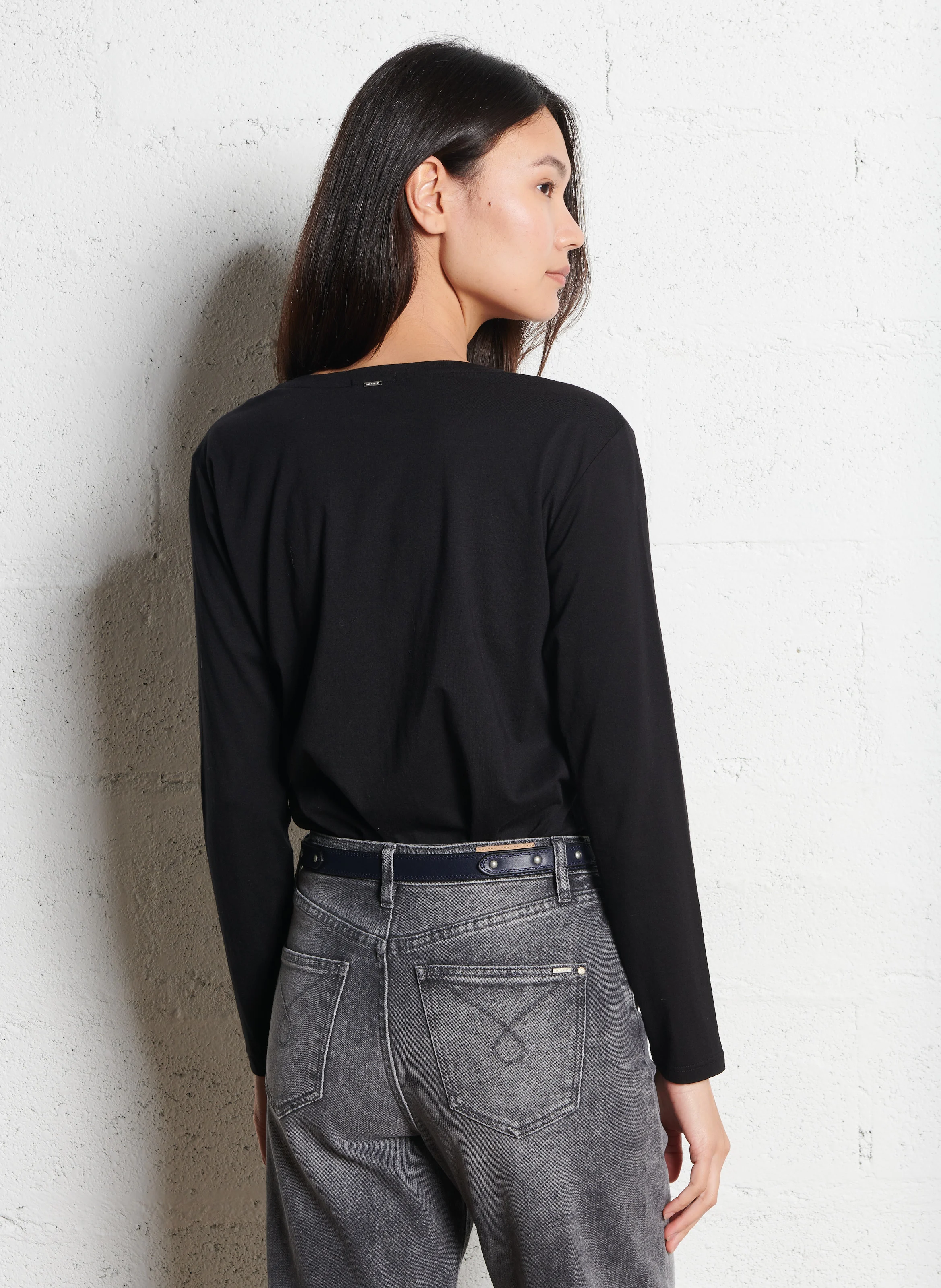 Tee-shirt col V| Noir