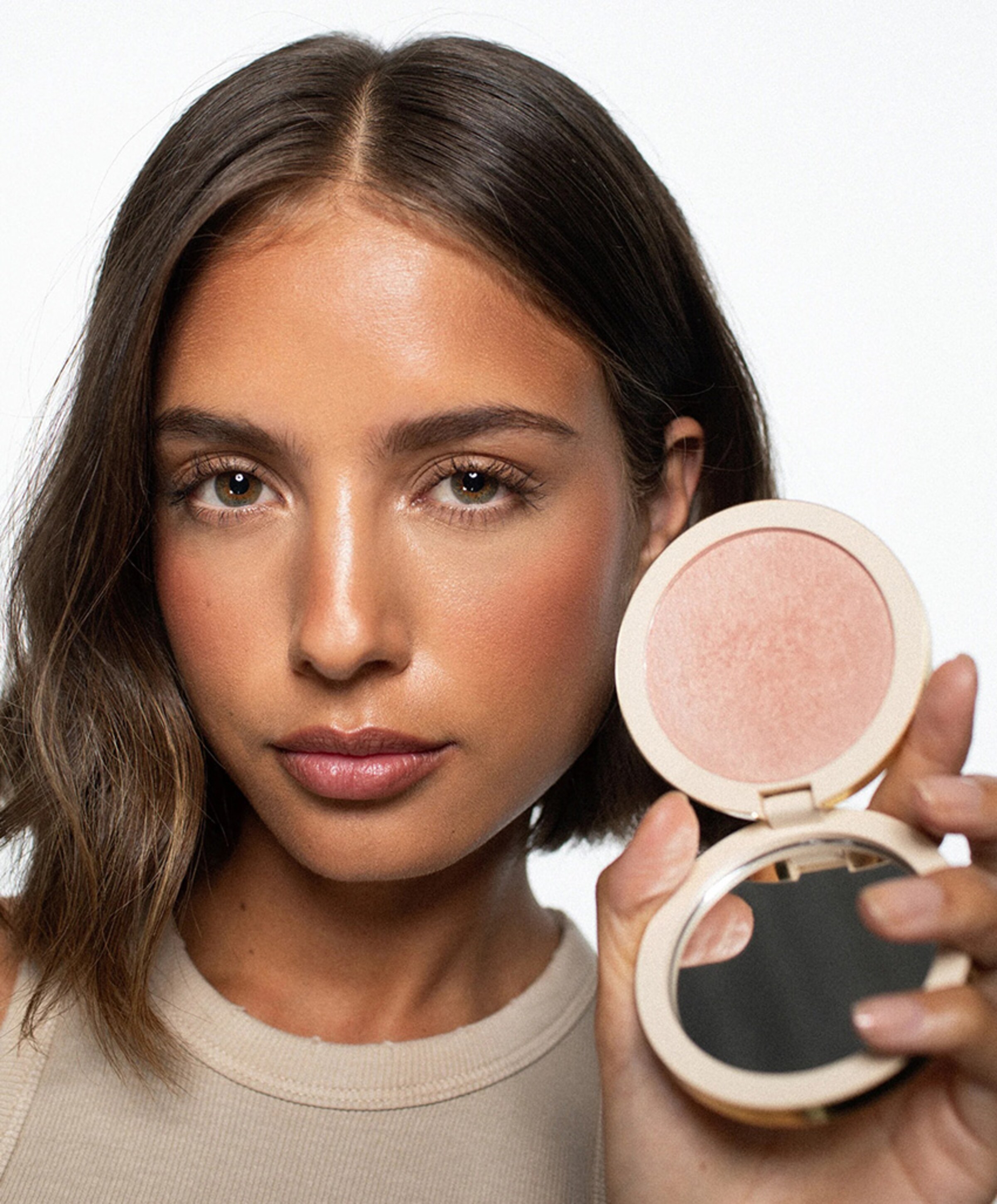 Olcay Gulsen Beauty Blush beige