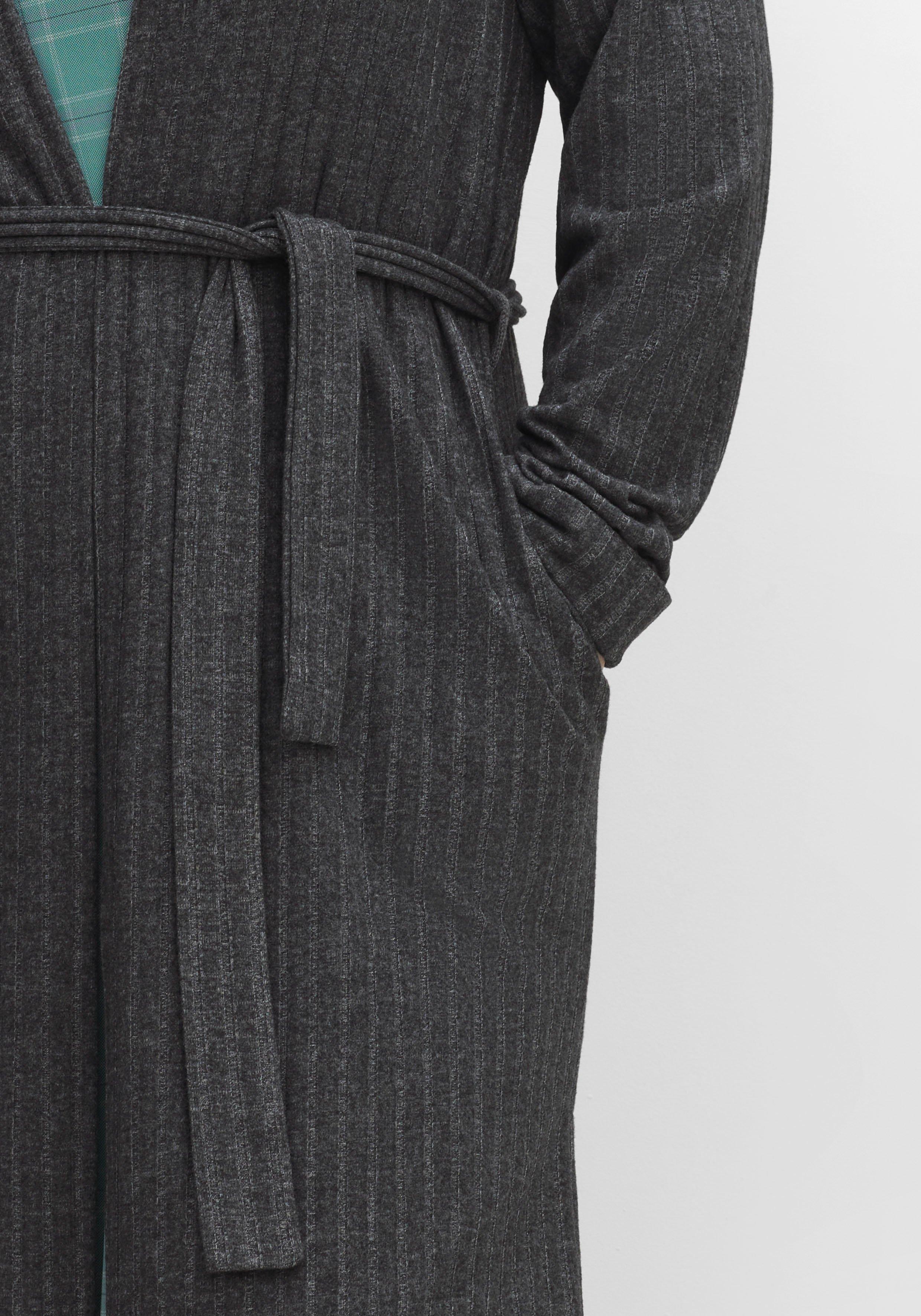 Longstrickjacke in Rippstruktur, mit Bindegürtel