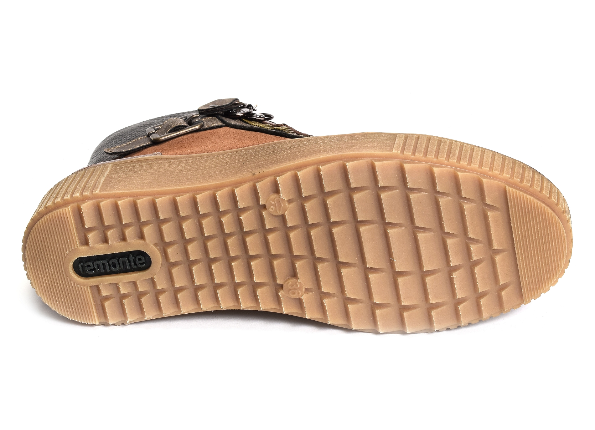 R7997 camel