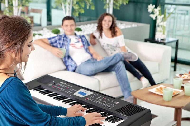 Roland BK-3 - Draagbaar Keyboard - Zwart - Ingebouwd Geluidssysteem