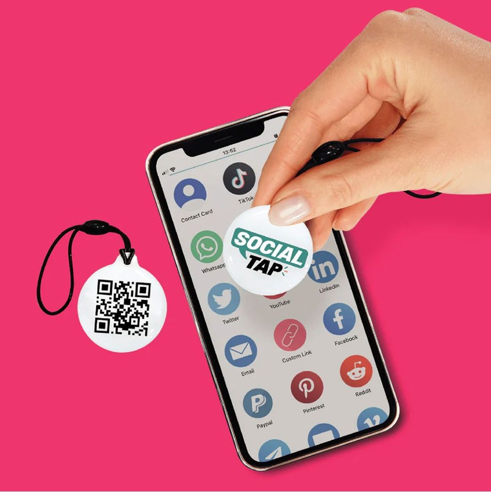 Social Taps - FOB Tag White