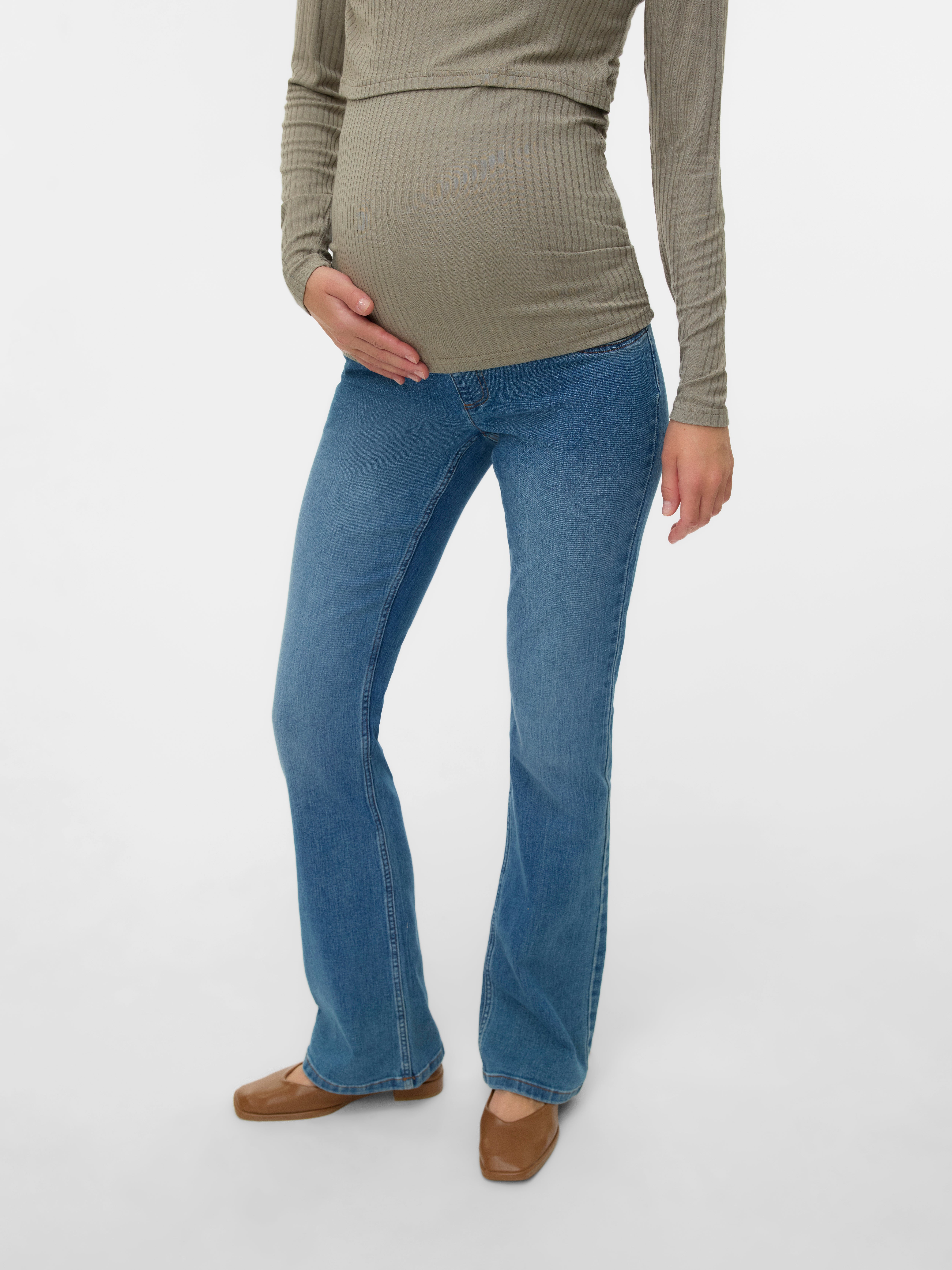 Flared fit Jeans