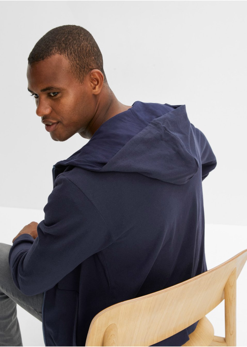 Gilet sweat à capuche avec polyester recyclé