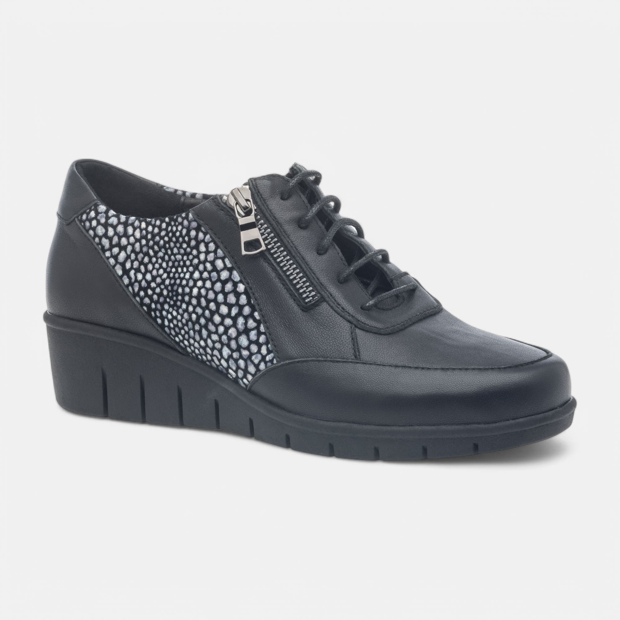 Baskets basses Femme en cuir noir