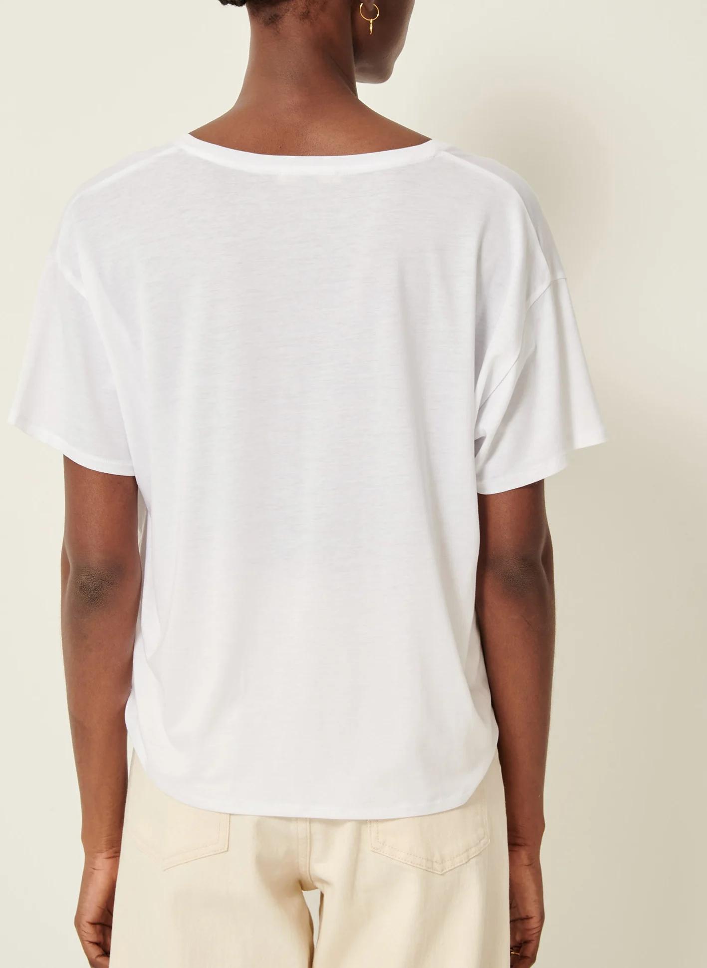 VINIO - Tee-shirt ample à décolleté en V | Blanc