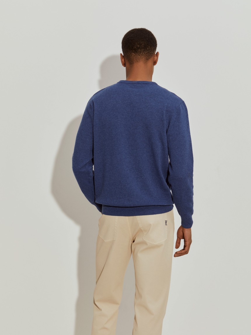 Pullover decote redondo