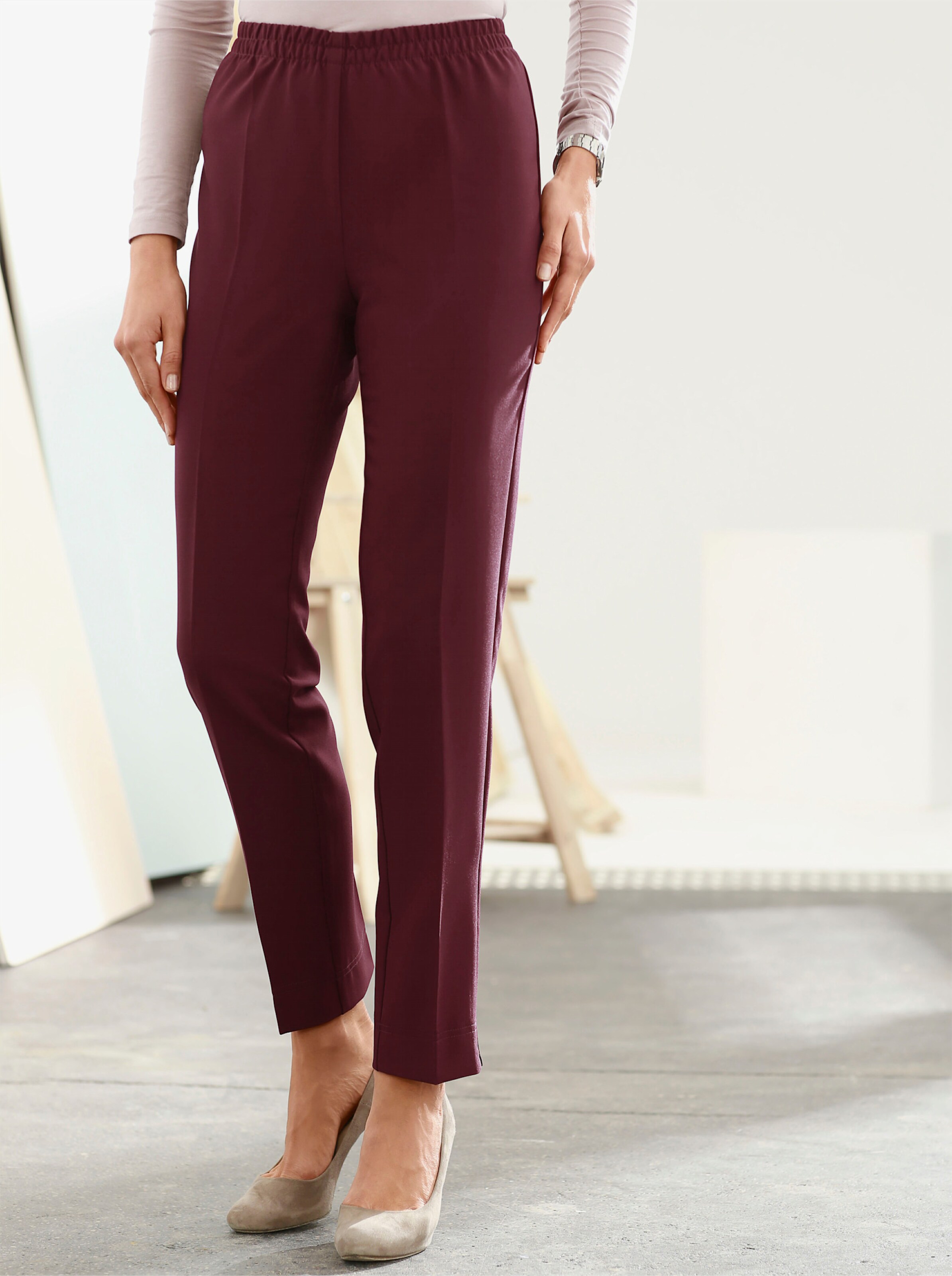 Bügelfaltenhose in Schlupfform