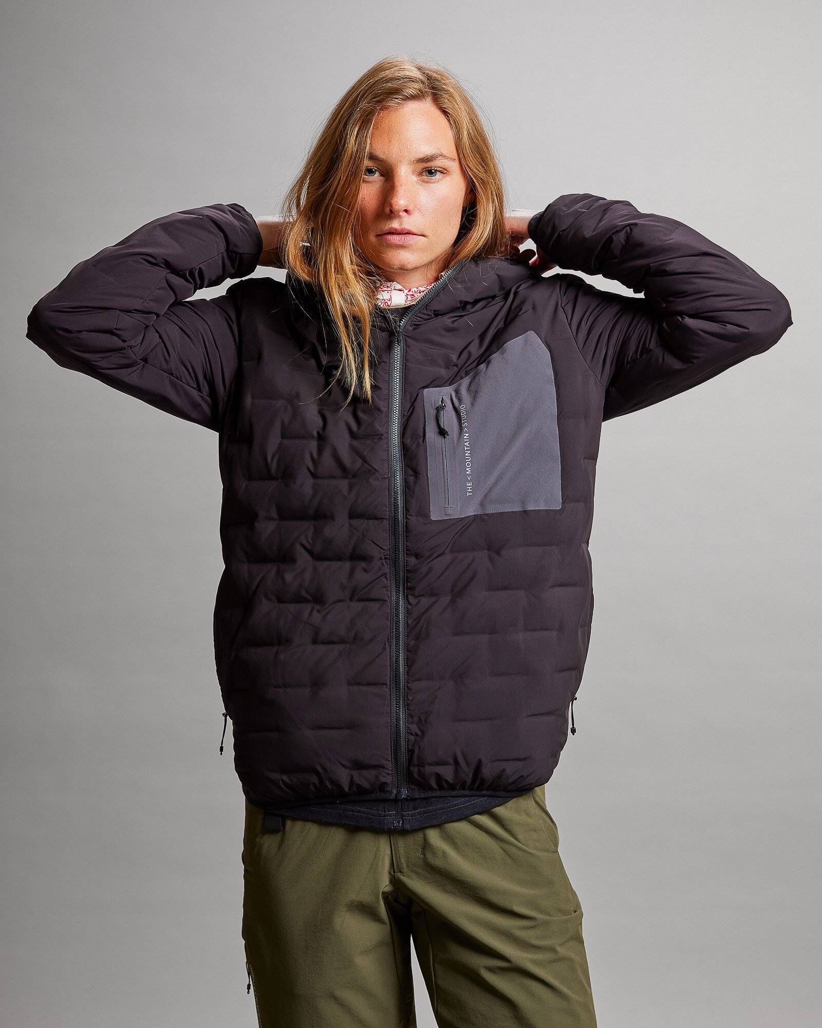 The Mountain Studio| Herren Steppjacke D-3L REVERSIBLE LIGHT HOOD JACKET