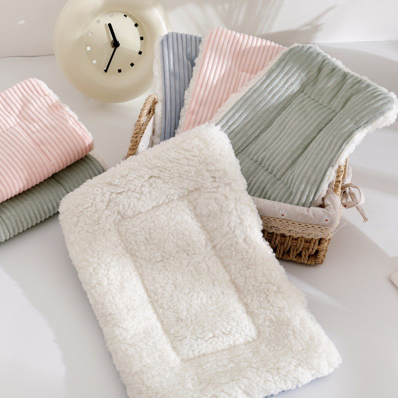 (31x22cm) Mini Haustier Bett Kuscheliges Nager Sofa Plüsch Kissen für Meerschweinchen / Hamster / Kitten - Rosa / Weiss