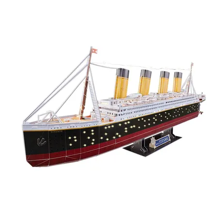 Revell RMS Titanic - LED Edition