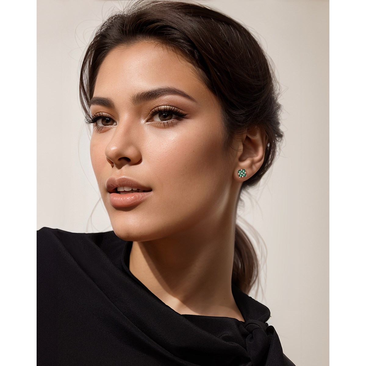 Boucles d'Oreilles Émeraude et Diamant en Or Jaune - 2.100gr | Aden Boutique